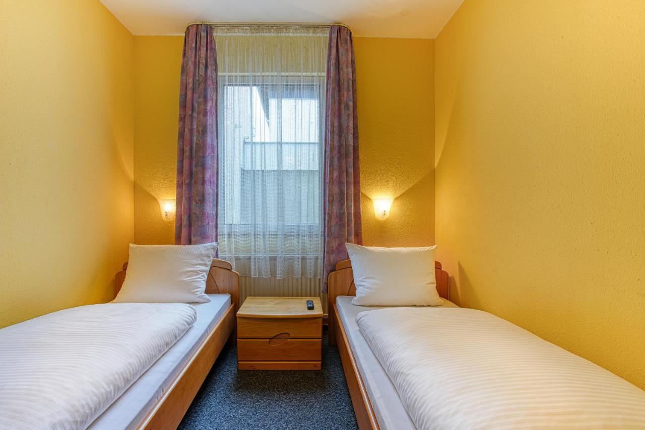 Hotel Carlton Dortmund Esterno foto